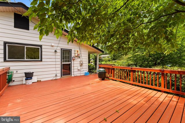 4951 ROSLYN RD, Annandale, VA 22003