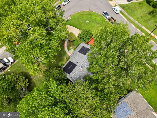 4951 ROSLYN RD, Annandale, VA 22003