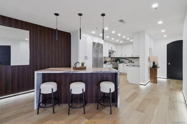 700 Front St 1402, San Diego, CA 92101