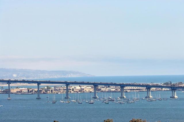 700 Front St 1402, San Diego, CA 92101