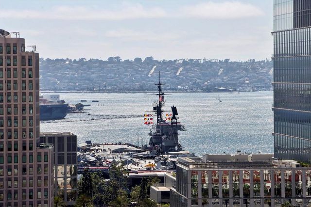 700 Front St 1402, San Diego, CA 92101