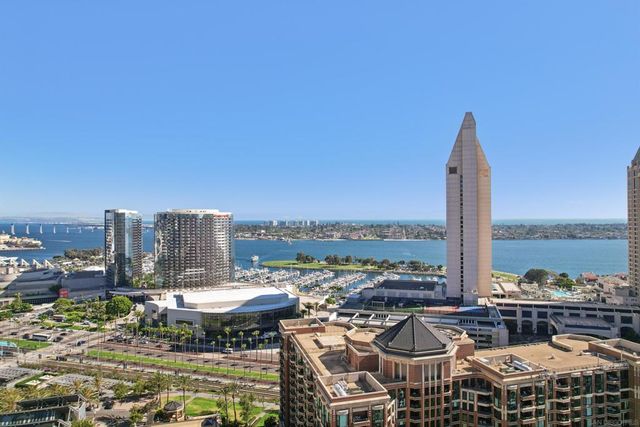 700 Front St 1402, San Diego, CA 92101