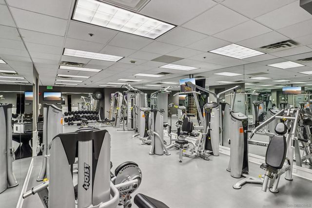 700 Front St 1402, San Diego, CA 92101