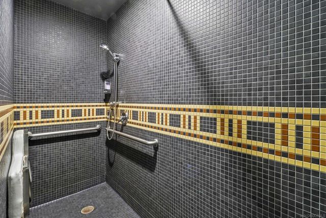 700 Front St 1402, San Diego, CA 92101