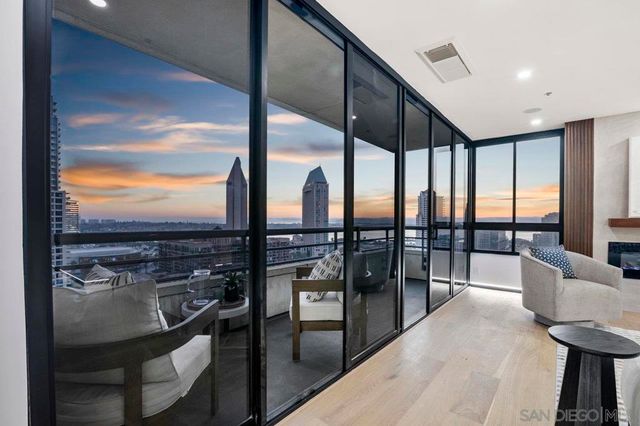 700 Front St 1402, San Diego, CA 92101