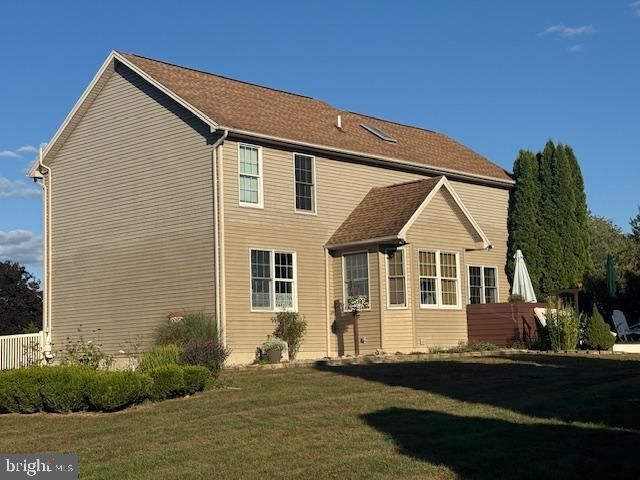 255 SYCAMORE DR, Mifflintown, PA 17059