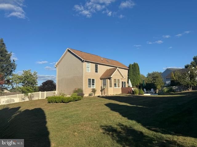 255 SYCAMORE DR, Mifflintown, PA 17059