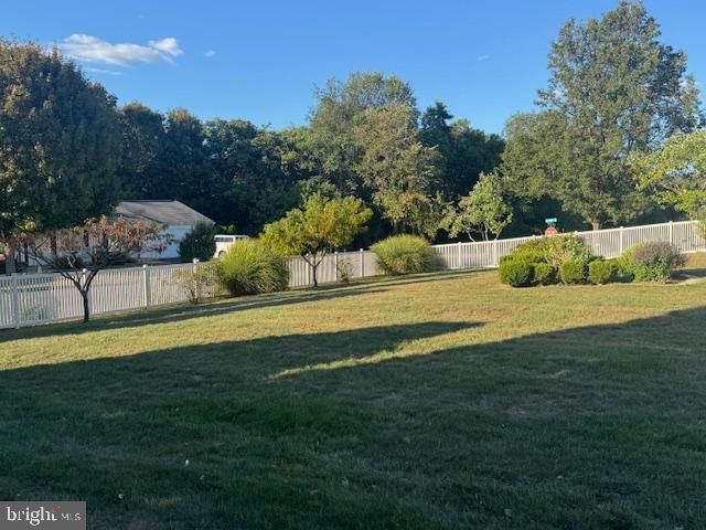 255 SYCAMORE DR, Mifflintown, PA 17059