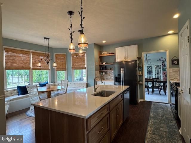 255 SYCAMORE DR, Mifflintown, PA 17059