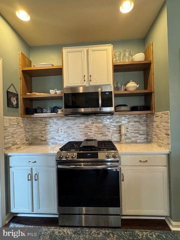 255 SYCAMORE DR, Mifflintown, PA 17059