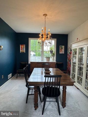 255 SYCAMORE DR, Mifflintown, PA 17059