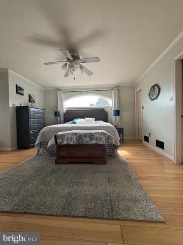 255 SYCAMORE DR, Mifflintown, PA 17059