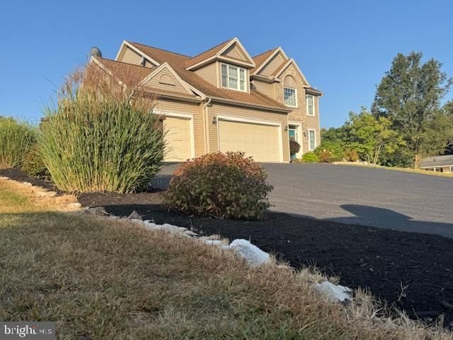 255 SYCAMORE DR, Mifflintown, PA 17059