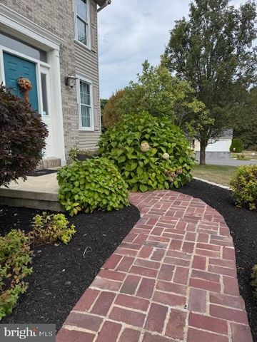 255 SYCAMORE DR, Mifflintown, PA 17059