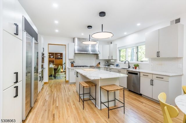 4 Ash Ave, West Orange Twp., NJ 07052