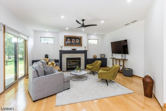 4 Ash Ave, West Orange Twp., NJ 07052