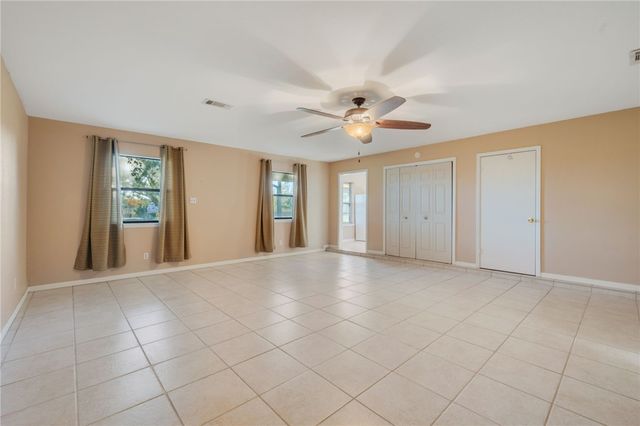 5756 Oak Hollow Circle, Bryan, TX 77808