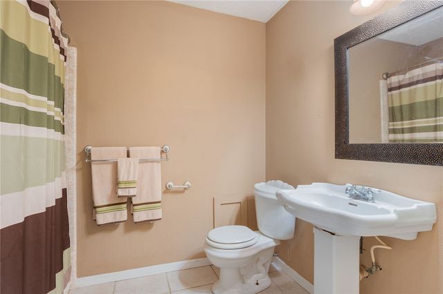 5756 Oak Hollow Circle, Bryan, TX 77808