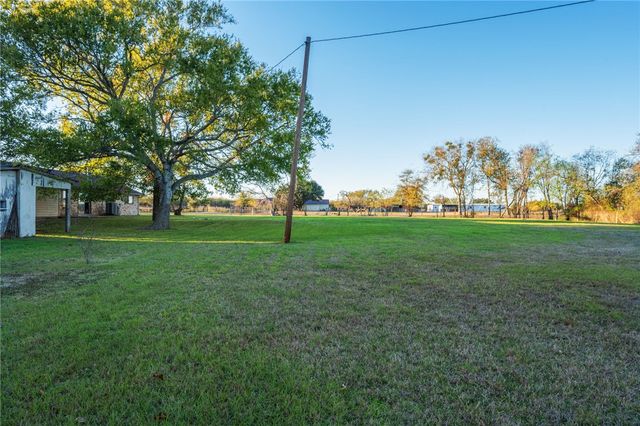 5756 Oak Hollow Circle, Bryan, TX 77808