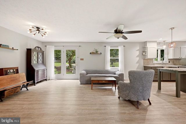 2891 SAUMSVILLE RD, Maurertown, VA 22644