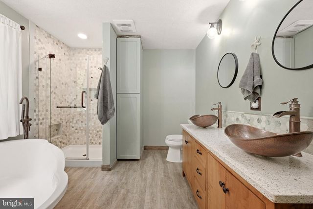 2891 SAUMSVILLE RD, Maurertown, VA 22644