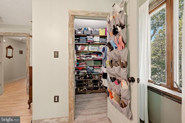 2891 SAUMSVILLE RD, Maurertown, VA 22644