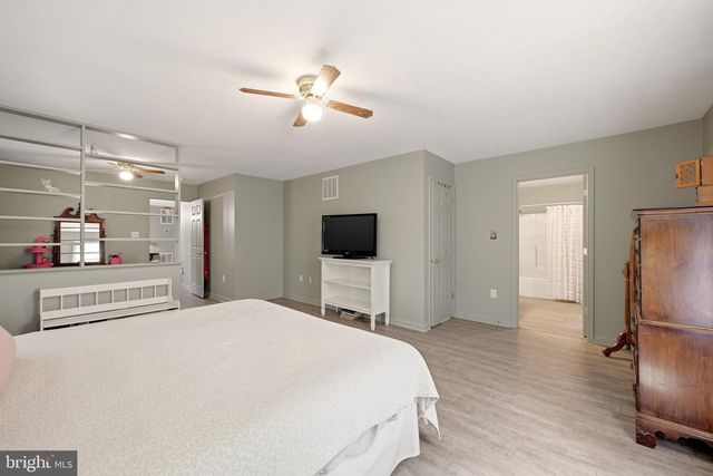 2891 SAUMSVILLE RD, Maurertown, VA 22644
