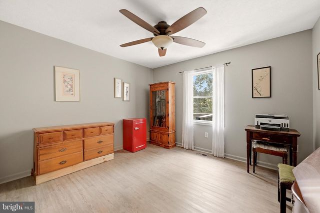 2891 SAUMSVILLE RD, Maurertown, VA 22644