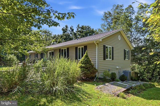 2891 SAUMSVILLE RD, Maurertown, VA 22644