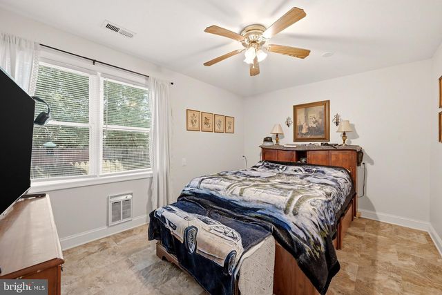 2891 SAUMSVILLE RD, Maurertown, VA 22644