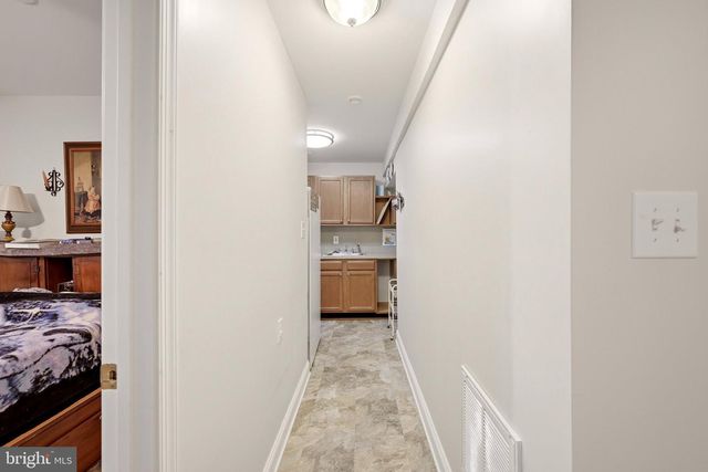 2891 SAUMSVILLE RD, Maurertown, VA 22644