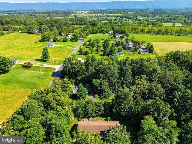 2891 SAUMSVILLE RD, Maurertown, VA 22644
