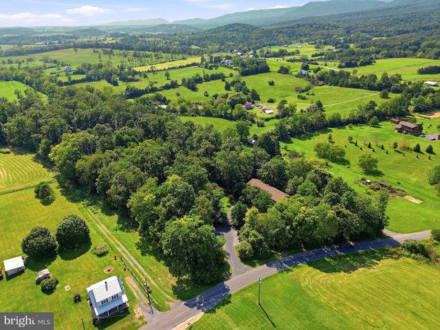 2891 SAUMSVILLE RD, Maurertown, VA 22644