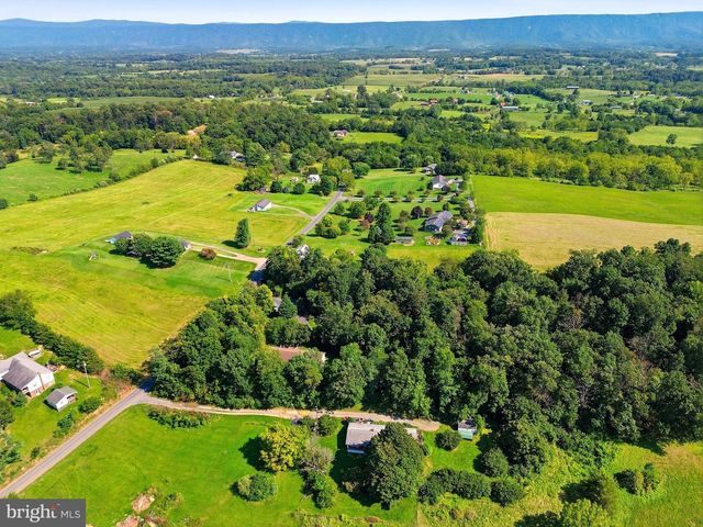 2891 SAUMSVILLE RD, Maurertown, VA 22644