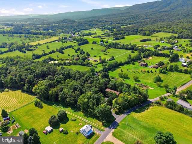 2891 SAUMSVILLE RD, Maurertown, VA 22644