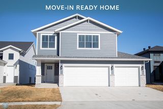 6888 Meadow View Drive S, Fargo, ND 58104