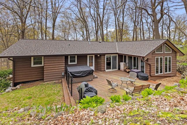 21195 Mary Lynn DRIVE, Brookfield, WI 53045