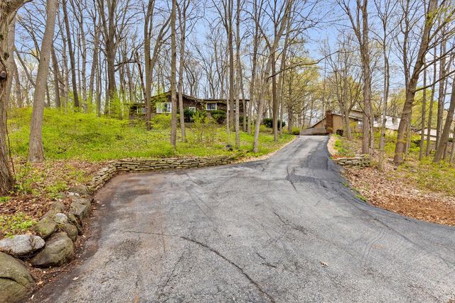 21195 Mary Lynn DRIVE, Brookfield, WI 53045