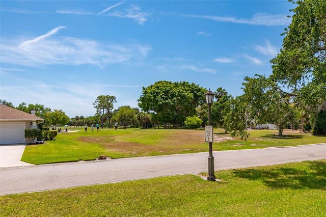 3641 GLENEAGLE DRIVE 12D, Sarasota, FL 34238
