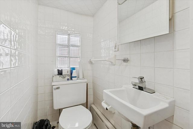 2511 S 17TH ST, Philadelphia, PA 19145