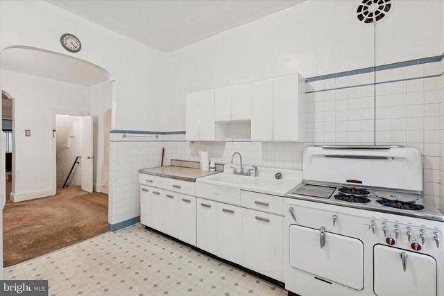 2511 S 17TH ST, Philadelphia, PA 19145