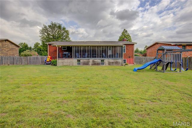 311 Kennedy Drive, Sikeston, MO 63801