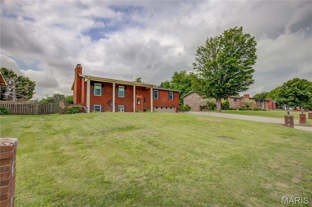 311 Kennedy Drive, Sikeston, MO 63801
