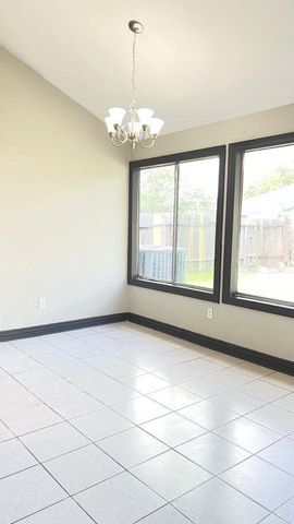 5606 Lyden Ridge Drive, Houston, TX 77053