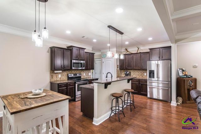 524 Hialeah Drive, Bonaire, GA 31005