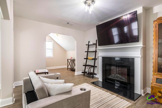 524 Hialeah Drive, Bonaire, GA 31005