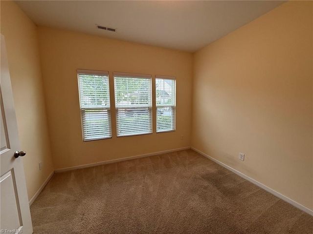 2486 Moss Grove Crossing, Winston-salem, NC 27103