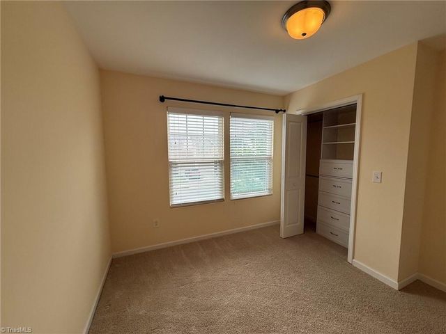 2486 Moss Grove Crossing, Winston-salem, NC 27103