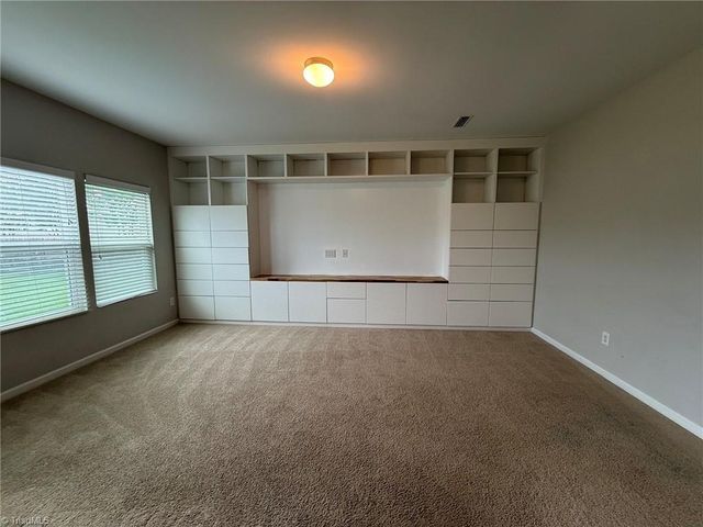 2486 Moss Grove Crossing, Winston-salem, NC 27103