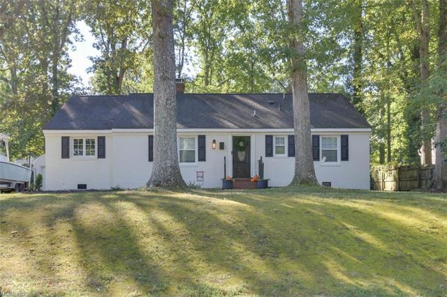 114 Archer RD, Newport News, VA 23606
